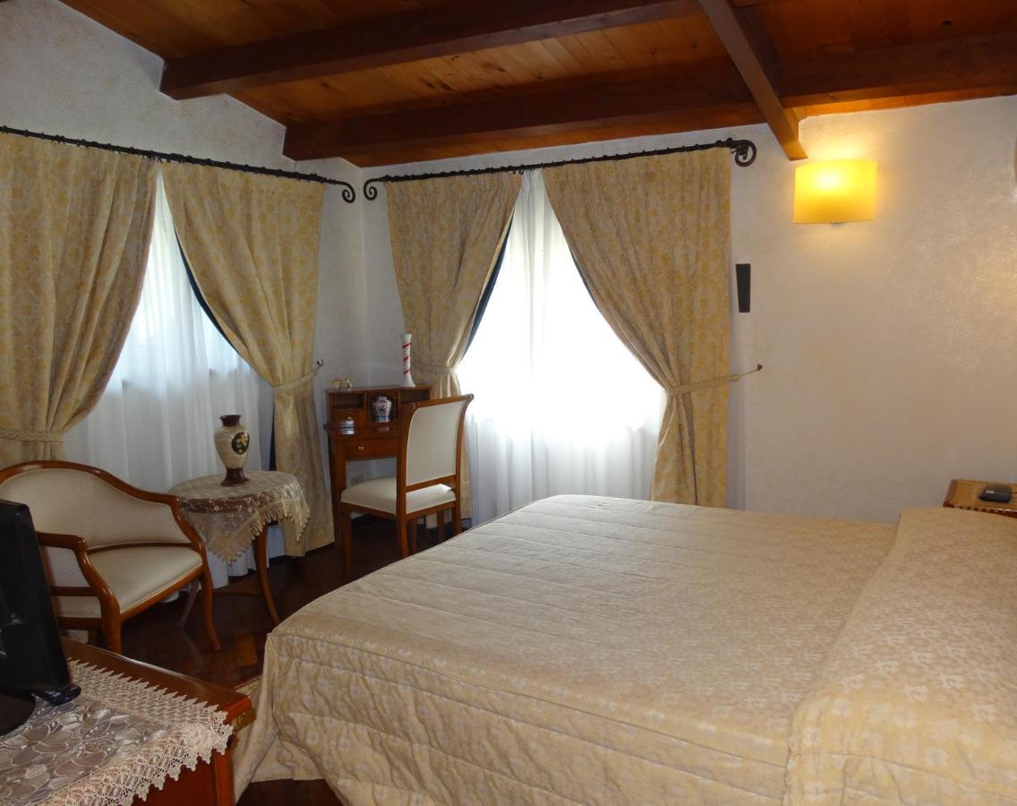 Hotel San Giuseppe Gerace Exteriör bild