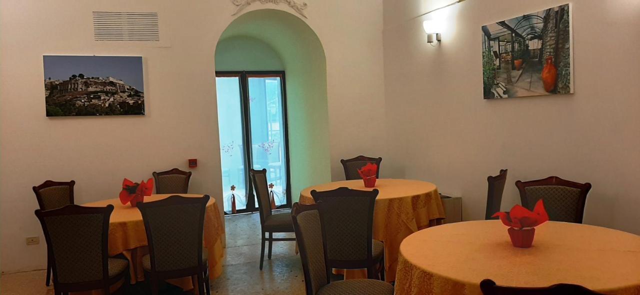 Hotel San Giuseppe Gerace Exteriör bild