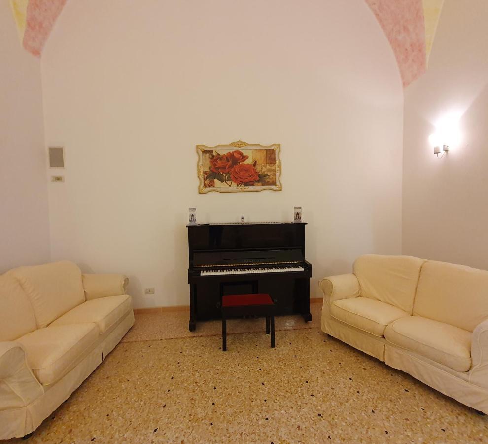 Hotel San Giuseppe Gerace Exteriör bild
